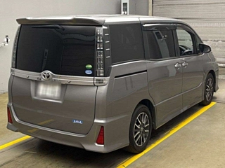 TOYOTA VOXY 2015
