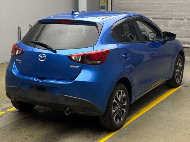MAZDA DEMIO 2016