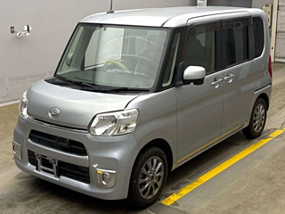DAIHATSU TANTO 2015