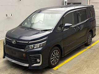 TOYOTA VOXY 2014