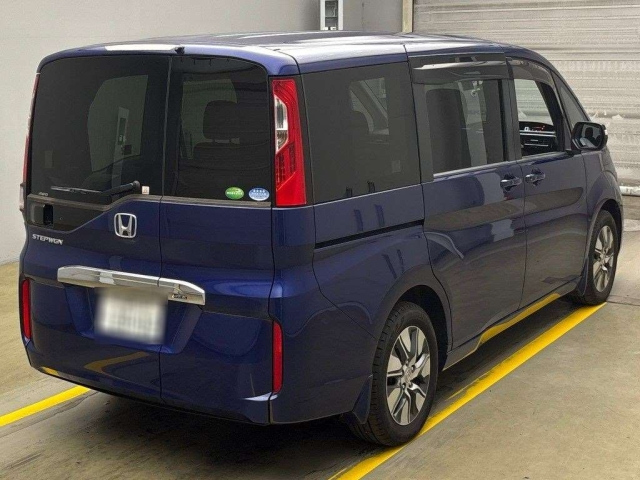 HONDA STEP WAGON 2015
