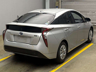 TOYOTA PRIUS 2016