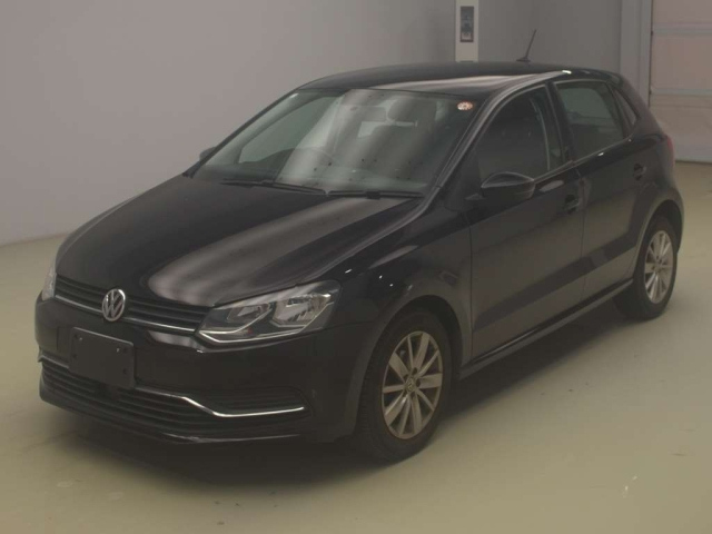 VOLKSWAGEN POLO 2016