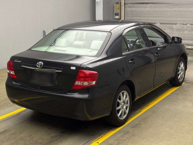 TOYOTA COROLLA AXIO 2011