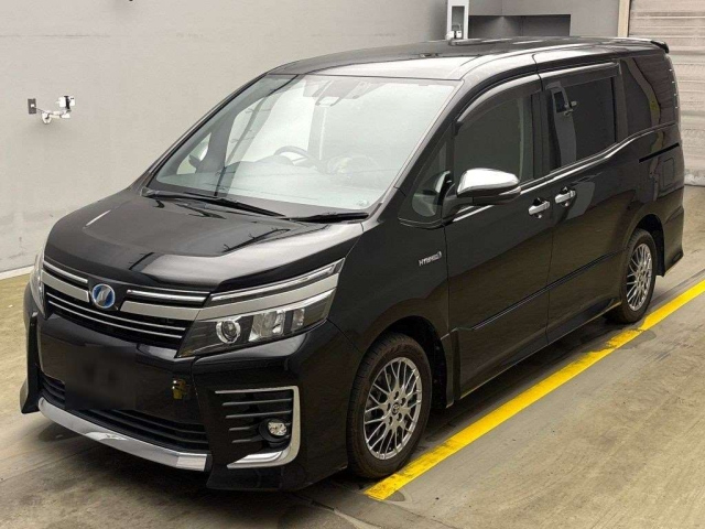 TOYOTA VOXY 2016