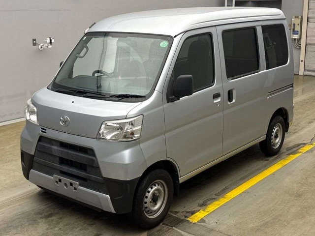 TOYOTA PIXIS VAN 2020