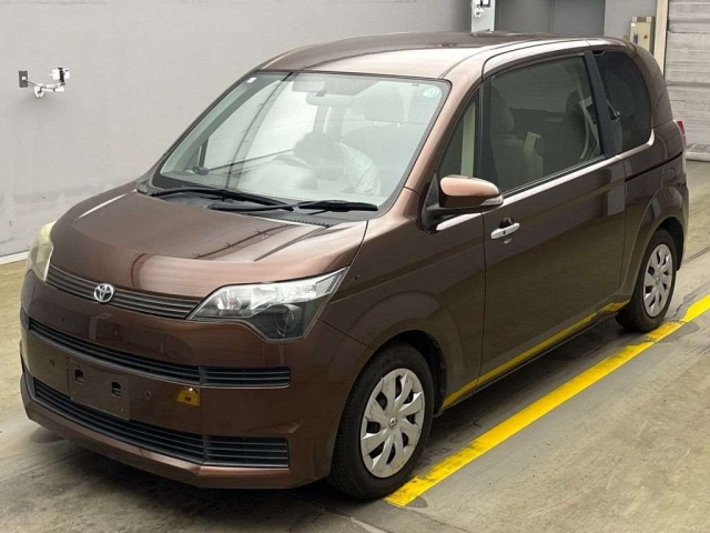 TOYOTA SPADE 2012