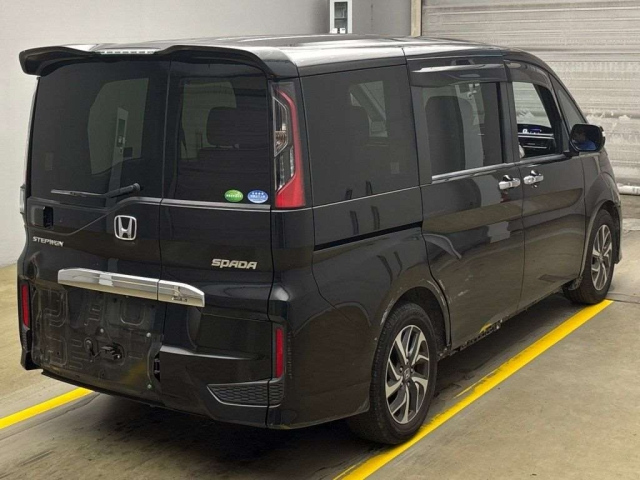 HONDA STEP WAGON 2017