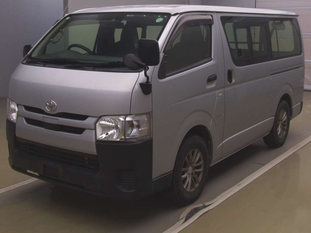 TOYOTA SUCCEED 2019