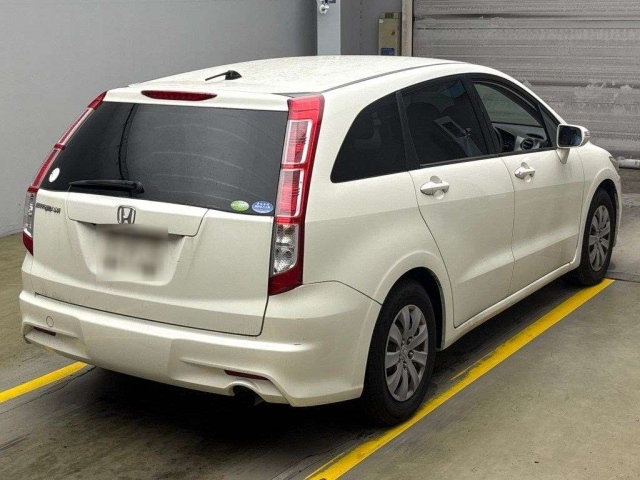 HONDA STREAM 2010