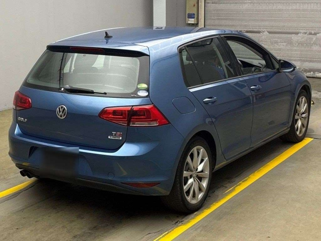 VOLKSWAGEN GOLF 2015
