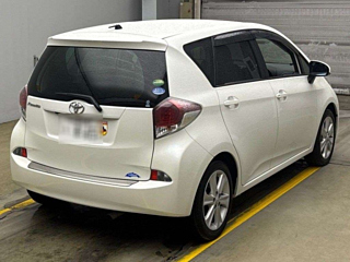 TOYOTA RACTIS 2015