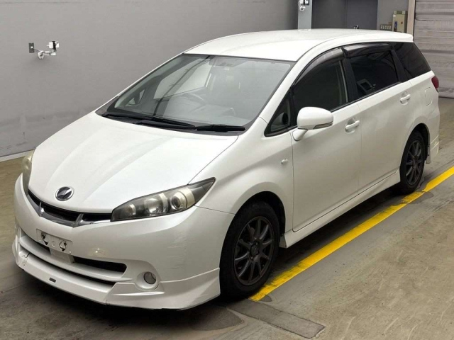 TOYOTA WISH 2010