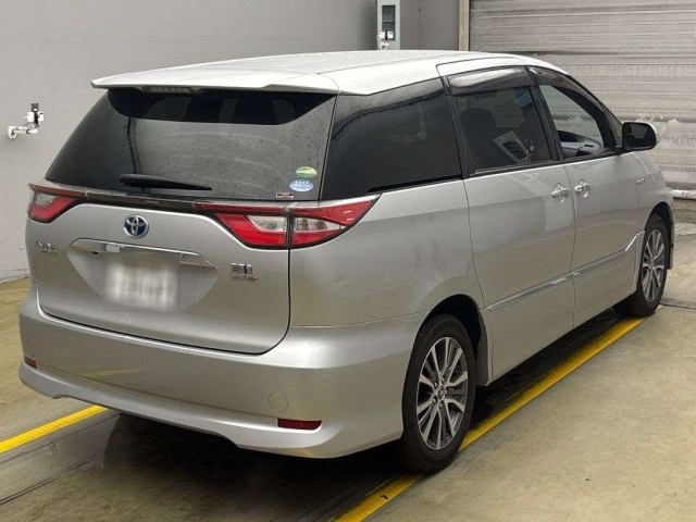 TOYOTA ESTIMA HYBRID 2017