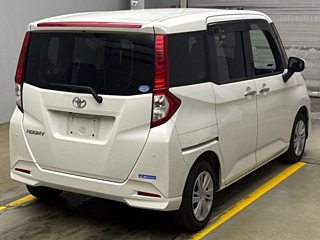 TOYOTA ROOMY 2020