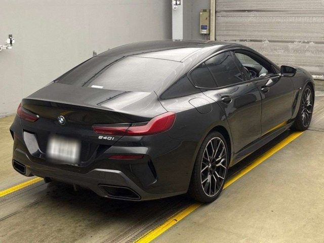 BMW 8 SERIES 2023