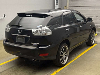 TOYOTA HARRIER 2011