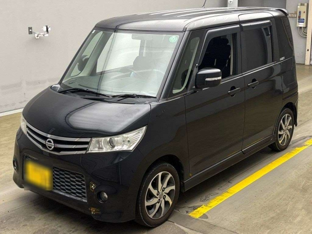 NISSAN ROOX 2009