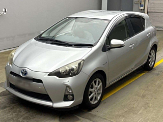 TOYOTA AQUA 2012