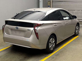 TOYOTA PRIUS 2016
