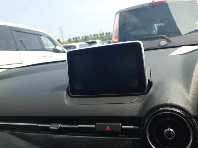MAZDA DEMIO 2015