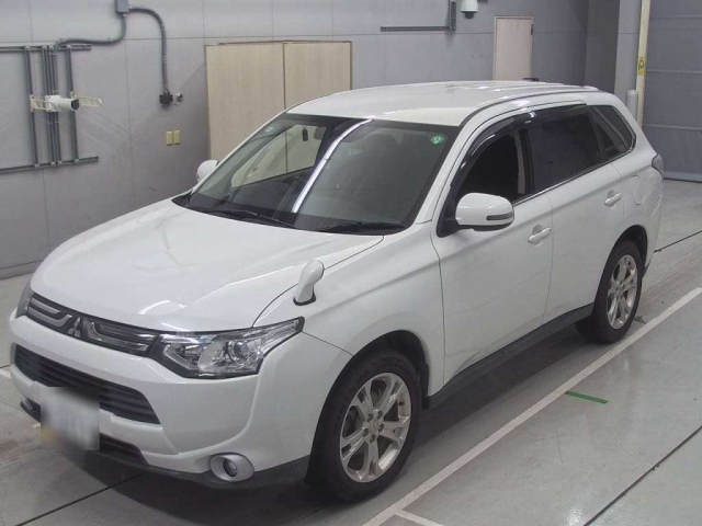 MITSUBISHI OUTLANDER 2013