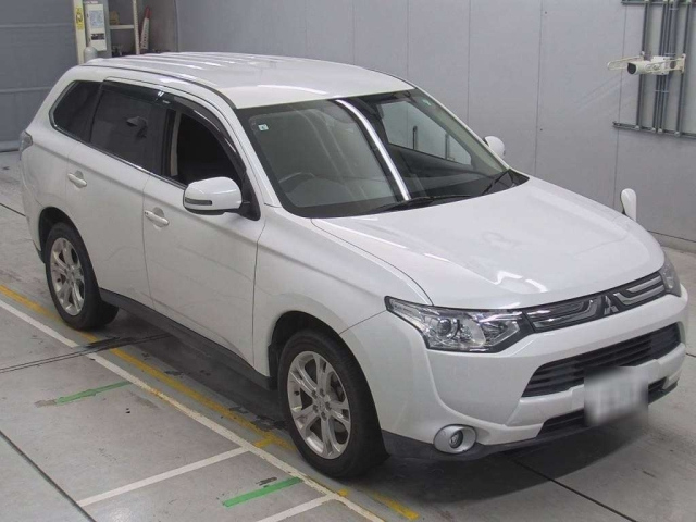 MITSUBISHI OUTLANDER 2013