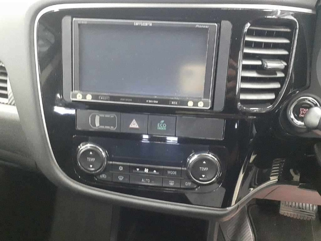 MITSUBISHI OUTLANDER 2013