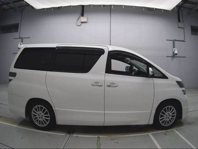 TOYOTA VELLFIRE 2008