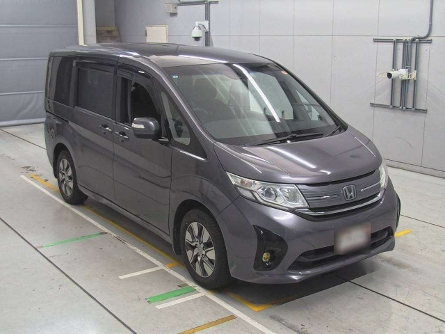 HONDA STEP WAGON 2017