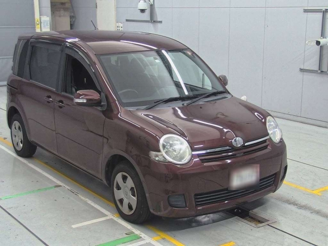 TOYOTA SIENTA 2012