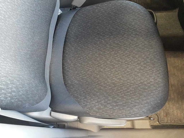 TOYOTA SIENTA 2012