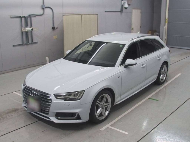 AUDI A4 2016