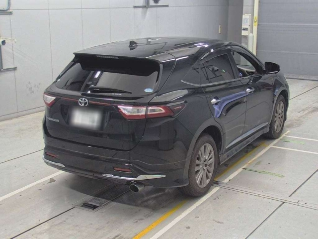 TOYOTA HARRIER 2018