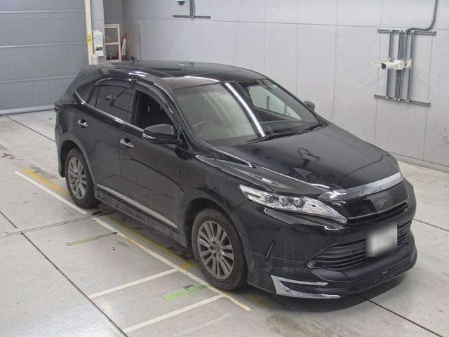TOYOTA HARRIER 2018
