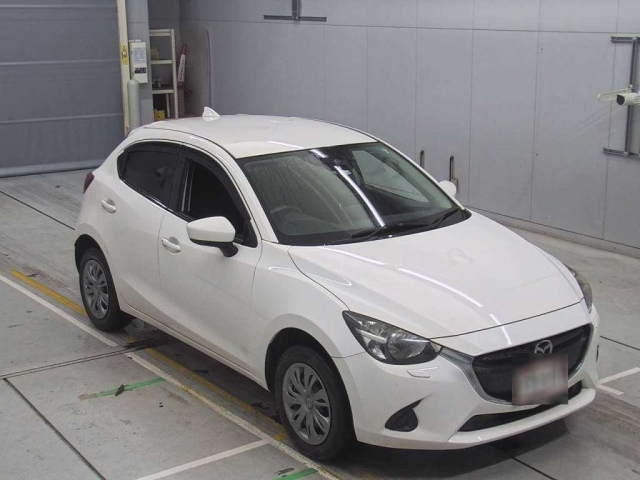 MAZDA DEMIO 2018