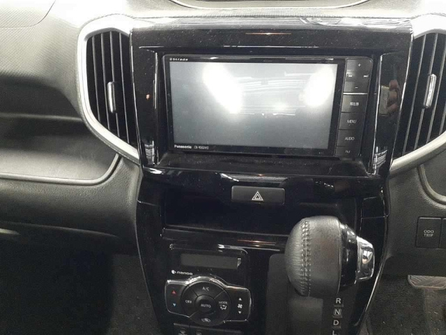 MITSUBISHI DELICA D2 2016
