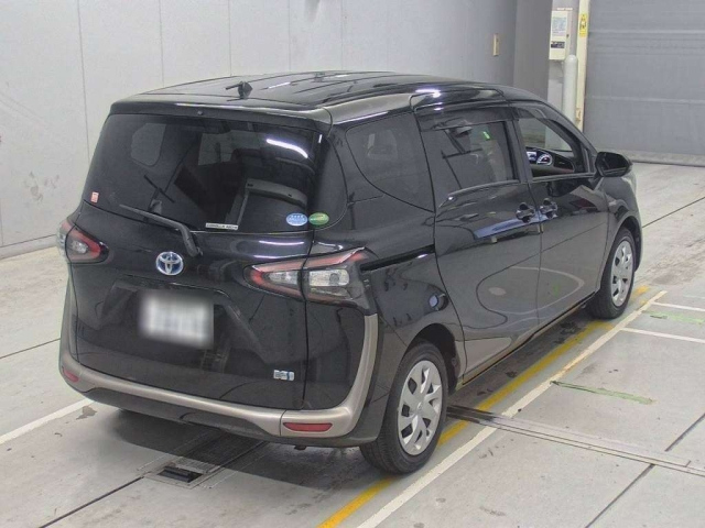 TOYOTA SIENTA 2017