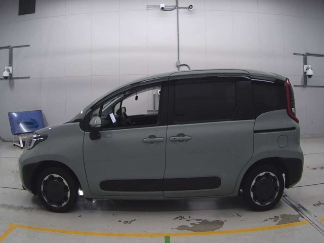 TOYOTA SIENTA 2024