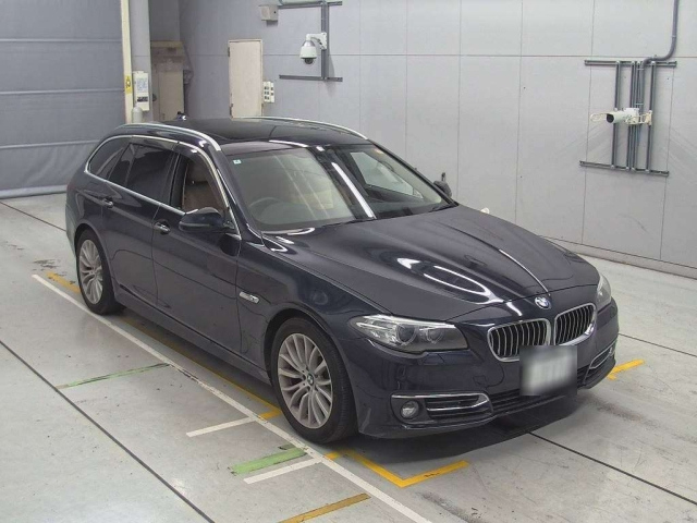 BMW 5 SERIES 2013