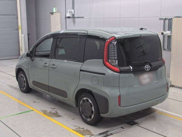 TOYOTA SIENTA 2024