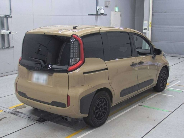 TOYOTA SIENTA 2023