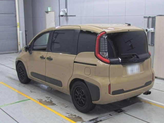 TOYOTA SIENTA 2023