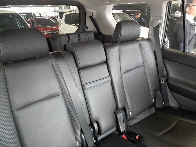 TOYOTA LAND CRUISER PRADO 2011