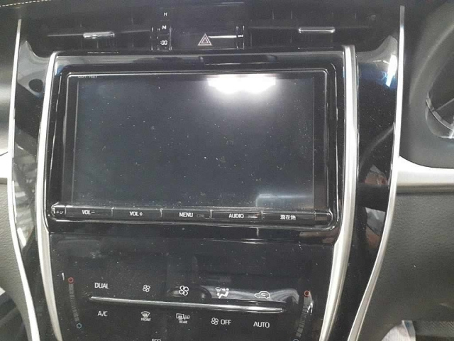 TOYOTA HARRIER 2017