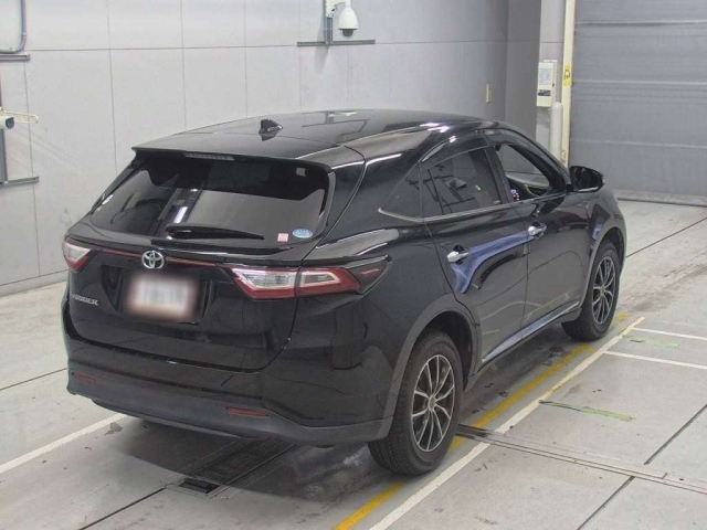 TOYOTA HARRIER 2017