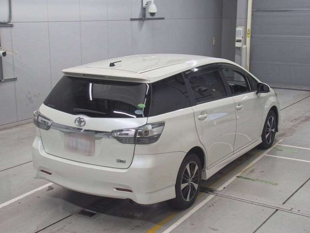 TOYOTA WISH 2012