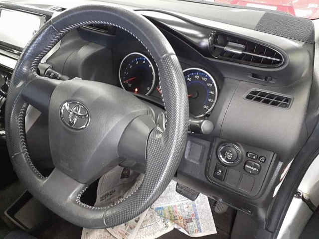 TOYOTA WISH 2012