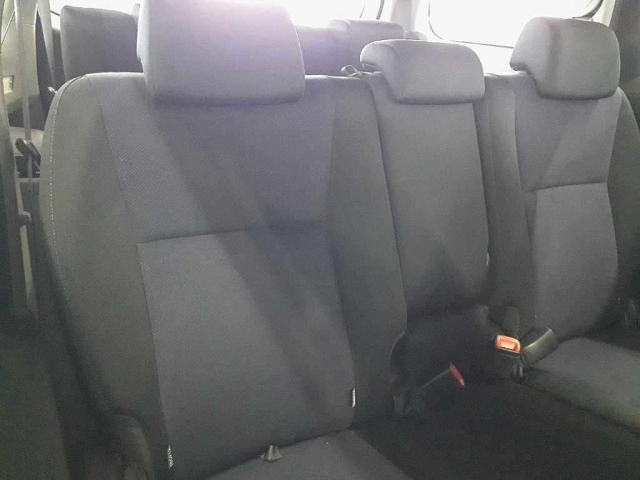 TOYOTA WISH 2012