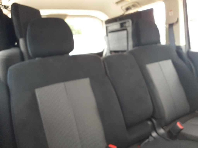 MITSUBISHI DELICA D5 2010